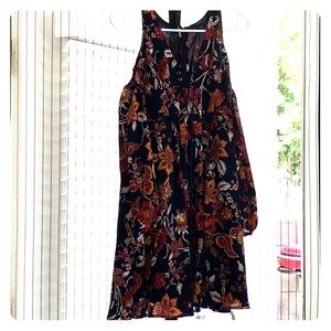 Super cute summer/fall dress!
